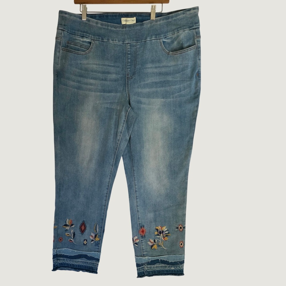 Coldwater Creek Boho Embroidered Raw Hem Pull-On Crop Jeans 18W Light Wash